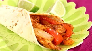 Spicy amp Flavorful Roasted Chicken Fajitas An Easy amp Delicious Dinner Recipe [upl. by Oivaf]