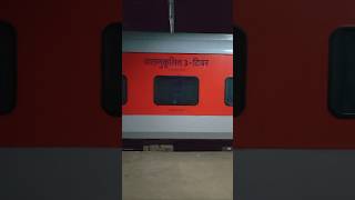 Shaheed express departure from Mankapur  shortsfeed train [upl. by Ellenahc]