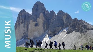 Gotteskinder – Musikvideo mit Fotos wandernder Bruno GröningFreunde zu Chor und Orchestermusik [upl. by Donell]