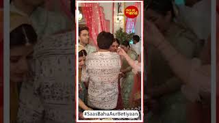 Yeh Rishta Kya Kehlata Hai Cast Celebrates Birthday Of Their Director  SBB [upl. by Strohben]