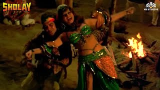 Mehbooba Mehbooba  Sholay 1975  Helen  Amjad Khan  Amitabh  Bollywood Dance Hit Song [upl. by Braynard]