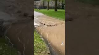 ⛈️ Les orages provoquent des pluies intenses et des coulées de boue📅 date  12052024 [upl. by Shiverick325]