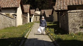 quotGli ultimi Eremitiquot Interview with an italian hermit monk Part 2 [upl. by Suiratnauq]