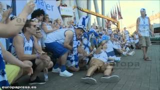 Aficionados con la selección de Finlandia de Baloncesto [upl. by Dedrick]