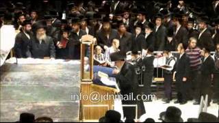 Skevere Rebbe Davening On The Yahrtzeid Of His Grandfather  Kislev 5773 [upl. by Raimund248]