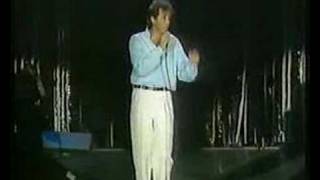 CADA LOCO CON SU TEMA  JM SERRAT LAS VENTAS 1987 [upl. by Madelena]