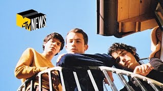 Wallows Perform Remember When Are You Bored Yet amp More Live Performance  MTV News [upl. by Victorine]