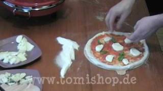 Pizza backen im Pizzaofen von tomishop [upl. by Aridnere]