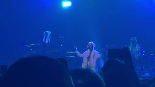 앤마리 내한 떼창 Anne Marie  Rockabye amazing crowd singalong rabbit hat 190413 [upl. by Idnal]