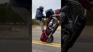 Road Glide wheelie harley harleydavidson harleywheelies roadglide bagger standups [upl. by Neellek]