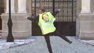 Parodie  Emmanuel Macron danse en gilet jaune à l’Elysée  Remix HD [upl. by Fruma]