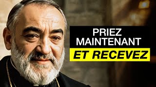 PRIEZ CETTE PRIÈRE DU PADRE PIO ET RECEVEZ UN MIRACLE URGENT [upl. by Annazor140]