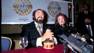 Sutherland amp Pavarotti Libiamo La Traviata G Verdi [upl. by Naivart973]