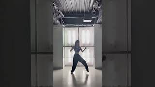 Bishop BriggsRiver bishopbriggs river dance amanechoreography [upl. by Okubo184]