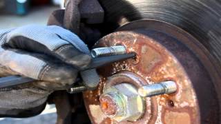 Brake Repair 2001 Honda CRV How to Remove the Rotor Screws [upl. by Ruon]