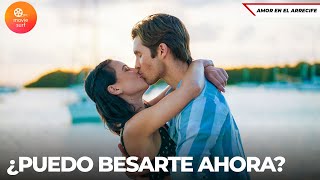 ¿Puedo besarte ahora  Amor en el Arrecife  Doblado al Español [upl. by Koorb]