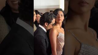 Angela Aguilar y Christian nodal dándose amor en los latín Grammy christiannodal angelaaguilar [upl. by Anal943]