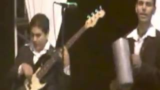 Efren David  Corazon destrozado en Vivo exitos [upl. by Aitret705]