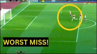 Van Nistelroy crazy reaction to Diogo dalot MISSED A CLEAR CHANCE against westham [upl. by Ahtenak]