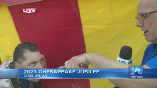 Don Slater pulls sword out of sword swallowers mouth at Chesapeake Jubilee [upl. by Rollo345]