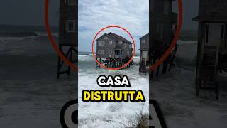 😨Questa casa è crollata a cuasa di una forte ondata [upl. by Hukill335]