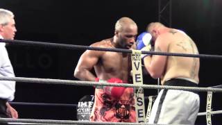 Gala de boxe de JeanMarc Mormeck à AulnaysousBois  Freddy Kemayo contre David Spilmont 1 [upl. by Eserahc]