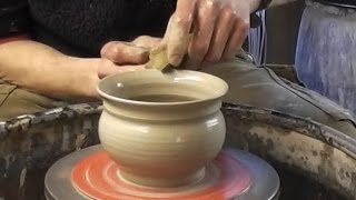 Throwing  Making pottery bowls with lug handles the easy way [upl. by Noiroc]