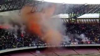 Ultras Napoli Curva A La protesta contro Maroni allo stadio San Paolo durante Napoli Bologna 2 1 [upl. by Eirb]