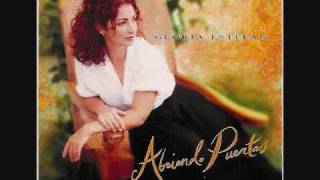 Gloria Estefan  Nuevo Dia New Day [upl. by Helban]