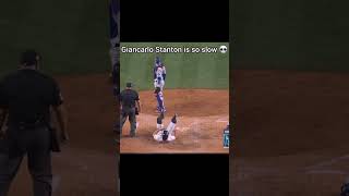 How slow is Giancarlo Stanton 😭 newyork yankees losangeles dodgers [upl. by Uos]