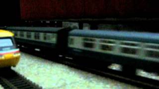 Hornby Trains  Class 47 Diesel Locomotive Pulls 9 Coaches [upl. by Eamaj]