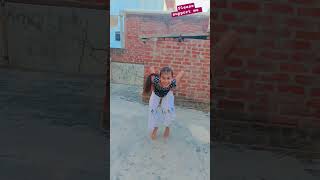 Main Tera Tota 🦜shorts dance trending chitrakootkiqueen viralshort ytshorts bollywood [upl. by Wenoa140]