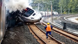 Zugmomente die mit der Kamera festgehalten wurden [upl. by Hsivat]