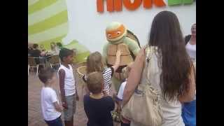 Movie Park Germany  MichelAngelo playing with Kids [upl. by Innob]