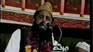 Syed Fasihuddin Soharwardy hum faqiron ko madine Naat [upl. by Uball]