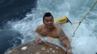 Deckhand Jumps Overboard  Deadliest Catch [upl. by Procter900]