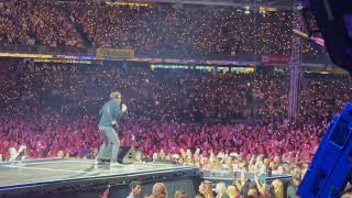 Jimmy Fallon leads Yankee Stadium in “Mr Brightside” singalong at Jonas Brothers concert 81323 [upl. by Everson]