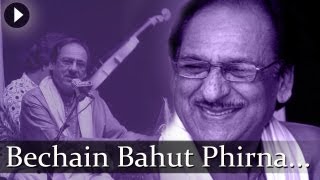 Bechain Bahut Phirna  Ghulam Ali  Top Ghazal Songs [upl. by Linnet]