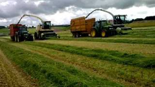 Krone Big X 500 Versus Claas 950 [upl. by Kissner]