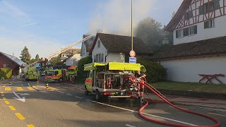 Oberrieden ZH Feuer verursacht grossen Schaden [upl. by Haeluj]