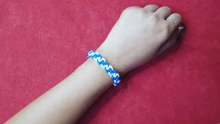 DIY Paracord Bracelet making with cobra knot and Larks Head Knot [upl. by Ahsenod]