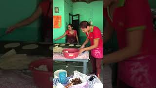 Hombre hace tortillas rápido [upl. by Gratianna]