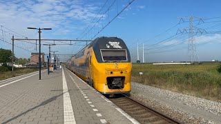 VIRMm vertrekt van het linker spoor op station kruiningenyerseke [upl. by Eerased]