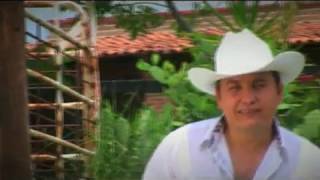 Mario quotEl Cachorroquot Delgado  Cumbia Del Calador Vídeo Oficial [upl. by Yrrap]