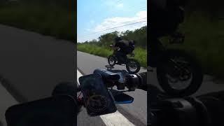 6500W SUR RON VS TALARIA XXX 🤯 Drag Race surron talaria electricdirtbike shorts [upl. by Irep]