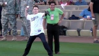 Boxer Canelo Álvarez Warms Up for First Pitch Dodgers [upl. by Alicirp868]