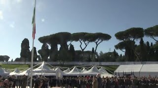 Il passaggio delle Frecce Tricolori sopra il Villaggio della Difesa a Roma [upl. by Cosette]