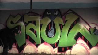 Ein Graffitisprayer bei der Arbeit [upl. by Ajnin]