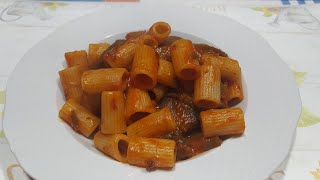 pasta con melanzane al sugo [upl. by Noynek]