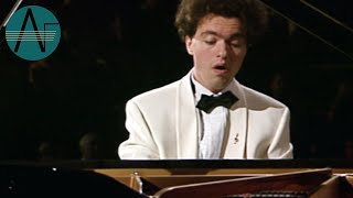 Evgeny Kissin Modest Mussorgski  The Tuileries with Promenade [upl. by Etnomed]